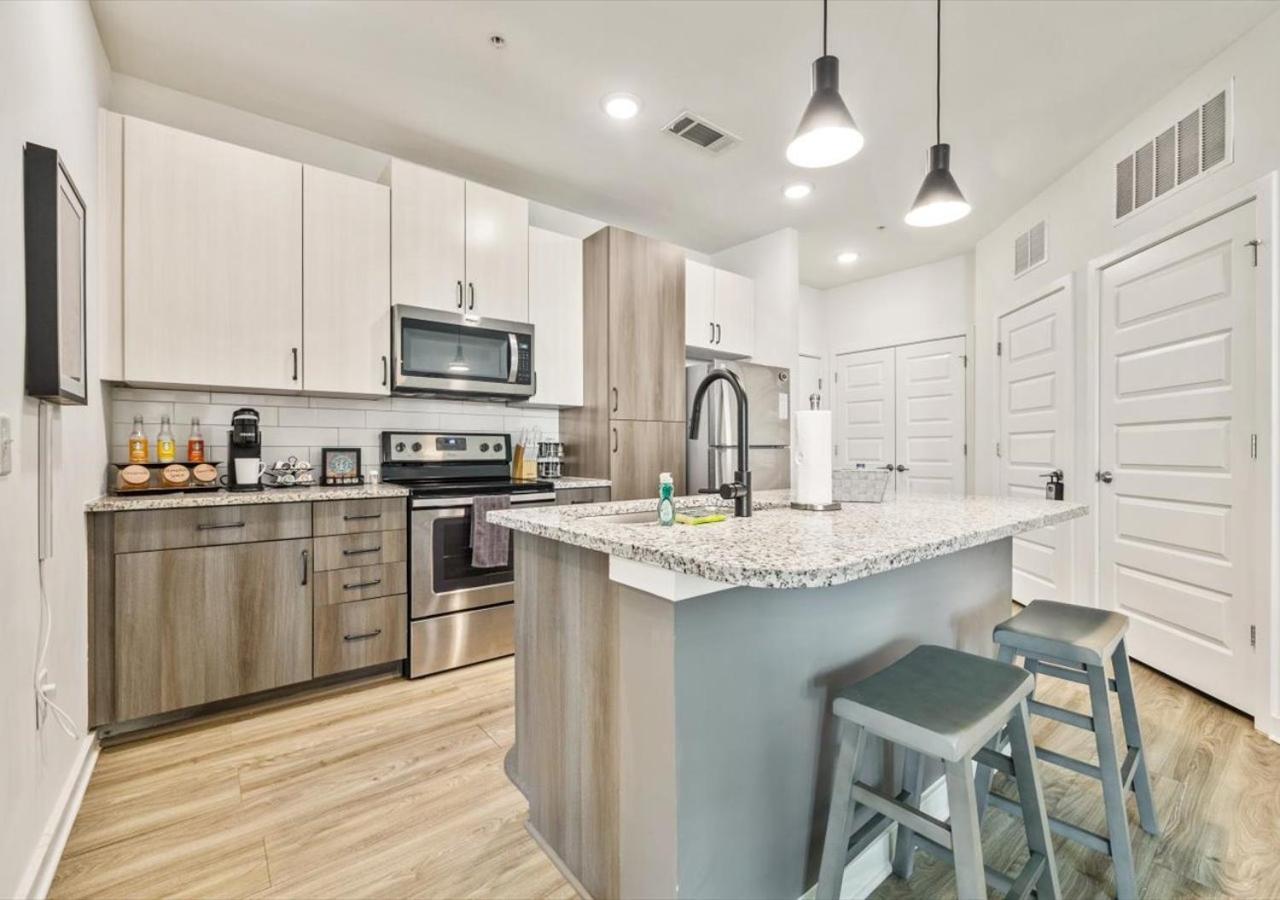 Luxurious 1 Bedroom Apartment Near Braves Stadium アトランタ エクステリア 写真